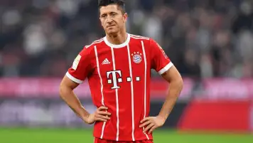 بايرن ميونخ يرد على اهتمام برشلونة لضم ليفاندوفسكي