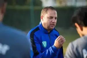 محمد عودة يعلن تشكيل المقاولون أمام فاركو في الدوري
