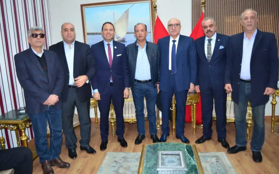 إدارة المصري تطالب اللاعبين التركيز بالكونفدرالية وتهدد المتضمنين بالعقوبات