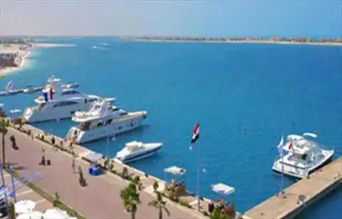 تخفيض الدرجة السياحية لـ97 فندقا بالبحر الأحمر وجنوب سيناء وإلغاء ترخيص 15 منشأة