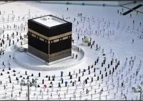 شركات السياحة تطلب من الحكومة زيادة حصتها من التأشيرات لتعويض خسائر عامين