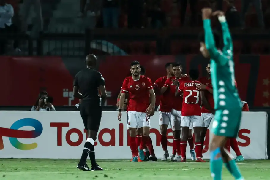 جماهير الرجاء تقتحم ملعب محمد الخامس قبل مواجهة الأهلي