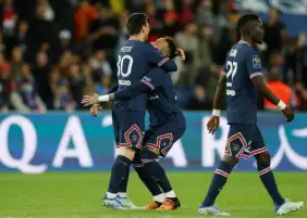 سان جيرمان يتعادل مع لنس ويفوز بالدوري الفرنسي للمرة العاشرة في تاريخه
