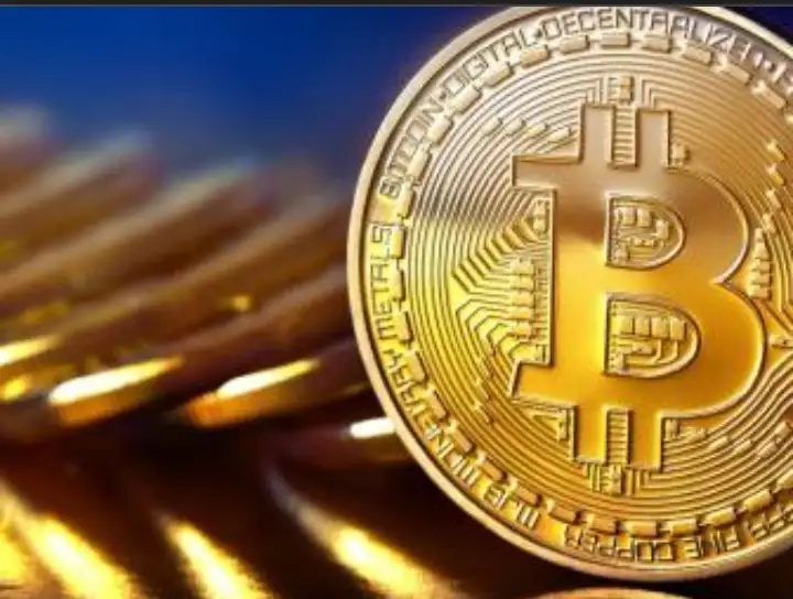 تراجع سعر عملة بيتكوين الرقمية المشفرة 0.4% إلى 39 ألفا و658 دولار