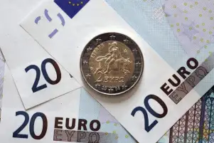 أسعار العملات اليوم الاثنين 25-4-2022 في مصر