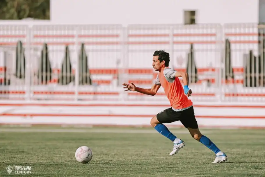 لاعبو الزمالك يخوضون تقسيمة قوية