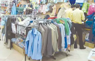 شعبة الملابس: تحسن نسبي في المبيعات بسبب العيد