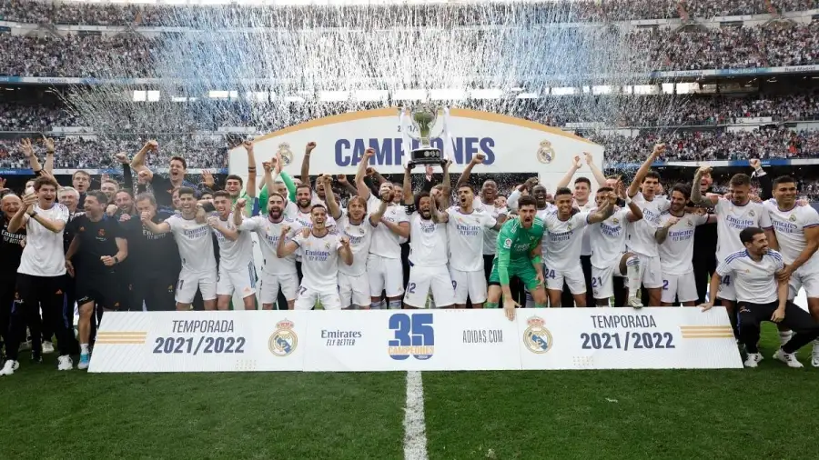 برشلونة يقدم التهنئة لريال مدريد بعد تتوجه بلقب الدوري الإسباني