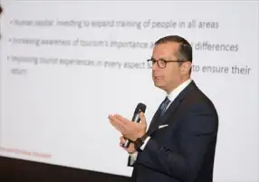 إنشاء وحدة للتنشيط والترويج السياحي بالخارج للتواصل مع الاسواق المصدرة للسياحة