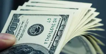 الدولار يواصل التراجع من أعلى مستوى منذ 20 عاما والسوق تترقب إعلان "الفيدرالي"