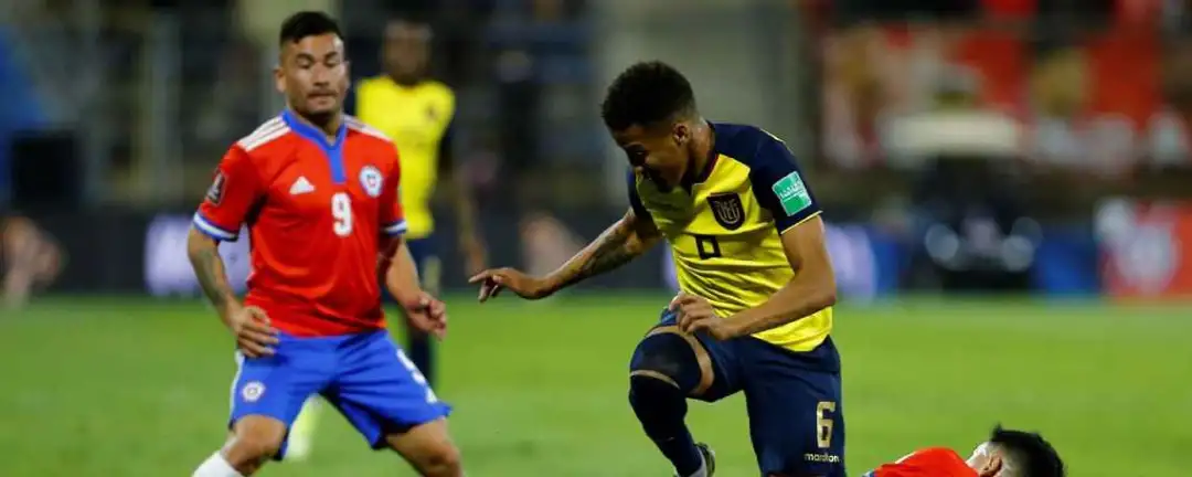 تشيلي تطالب الفيفا بالتحقيق مع الإكوادور لإشراكها لاعبا غير مؤهل في تصفيات كأس العالم