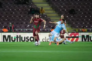 كهربا يشارك كبديلا في تعادل هاتاي سبور أمام طرابزون سبور بالدوري التركي