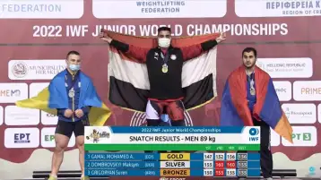 محمود جمال يتوج بذهبية الخطف وبرونزية المجموع في بطولة العالم لشباب رفع الأثقال