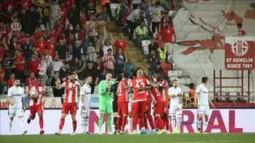 أنطاليا سبور يفوز على قونيا سبور في الدوري التركي