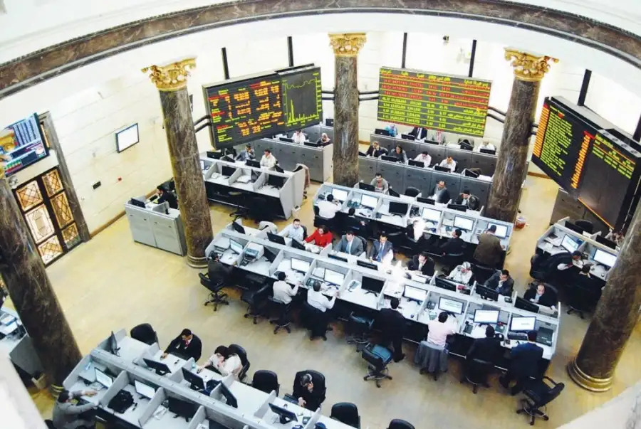 "EGX30" يحاول التماسك أعلى دعم 10800 نقطة تجنباً لمزيد من الهبوط