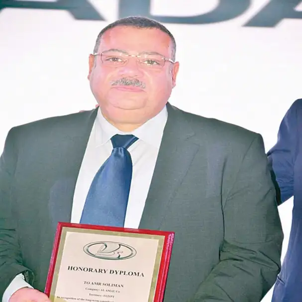 البنوك تبدأ فتح الاعتمادات لمصانع تجميع السيارات