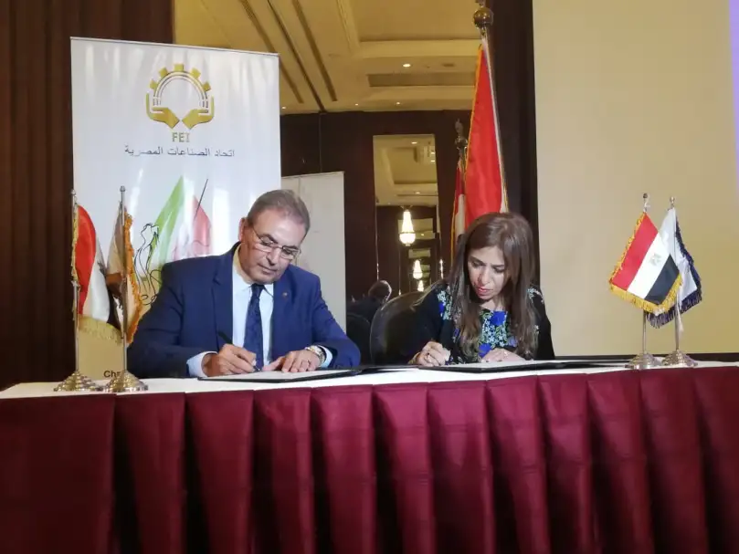 غرفة الملابس الجاهزة: العودة لمستندات التحصيل طوق النجاة للصناعة المصرية