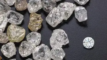أسعار الألماس تسلك اتجاهًا صعوديًا متتاليًا بسبب العقوبات على شركة الروسا الروسية