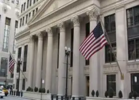 تراجع العجز في موازنة الحكومة الأمريكية بنحو 1.57 تريليون دولار