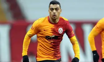 مصطفى محمد: صلاح يتابعني باستمرار.. واللعب بجواره شرف