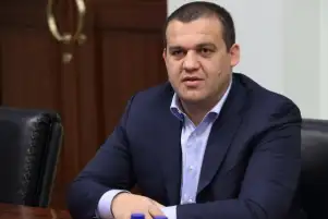 الروسي عمر كريملف يفوز برئاسة الاتحاد الدولي للملاكمة