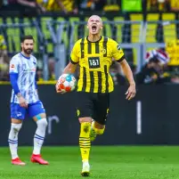 في ليلة الوداع.. هالاند يقود بروسيا لفوز مثير أمام هيرتا برلين بالدوري الألماني