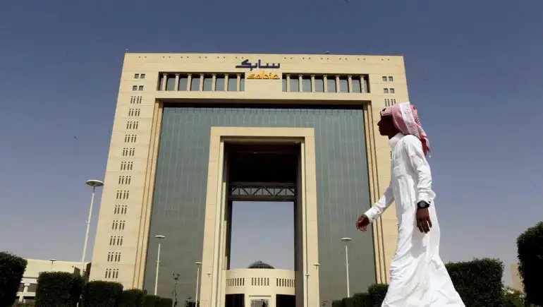 "سابك" السعودية تبدأ التشغيل التجريبي لمجمع صناعي للبولي كربونات في الصين