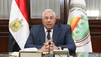 وزير الزراعة: لدينا مخزون استراتيجى من القمح يكفى لمدة 4 أشهر