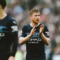دي بروين لاعب الشهر في مانشستر سيتي