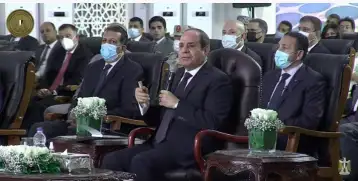الرئيس السيسي يحدد 3 مصادر لري أراضي المشروعات الجديدة: معالجة الصرف الزراعي يجعلها مثل مياه الشرب
