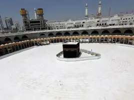 شركات السياحة تؤكد نجاح موسم العمرة دون تسجيل أي إصابات بكورونا بين المعتمرين