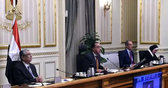رئيس الوزراء: الحكومة ستطلق مشروعات كبيرة مع توفير حزمة حوافز لجذب الاستثمار الأجنبى
