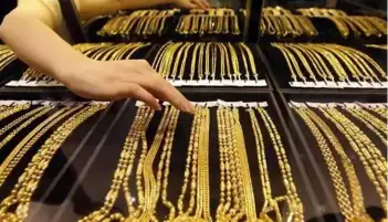 شعبة الذهب تدرس طرح مشغولات "عيار 14" لتخفيف الأعباء على الشباب