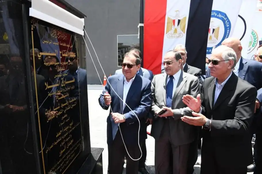 وزير البترول يفتتح محطة وقود جديدة بالتجمع الخامس