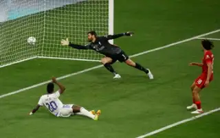 فينسيوس جونيور يفاجئ ليفربول بهدف أول للريال في دوري أبطال أوروبا