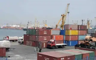 وزير المالية: مساع لزيادة وسرعة الإفراج عن البضائع بالموانئ