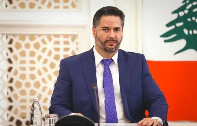وزير الاقتصاد اللبناني يحذر التجار من التلاعب وعدم الالتزام بسعر الصرف
