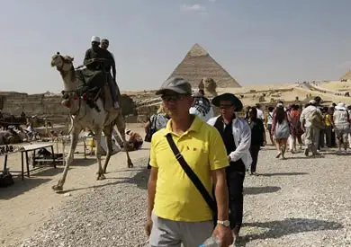 رئيس تنشيط السياحة يبحث مع 24 شركة مكسيكية سبل دفع الحركة الوافدة إلى مصر
