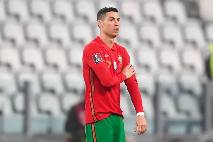 رونالدو يقود هجوم البرتغال أمام سويسرا
