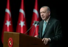 الرئيس التركي يعتزم مواصلة خفض أسعار الفائدة برغم ارتفاع التضخم