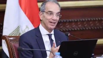 وزير الاتصالات: نحرص على تعزيز مشاركة الشركات الصغيرة والمتوسطة فى مشروعات مصر الرقمية
