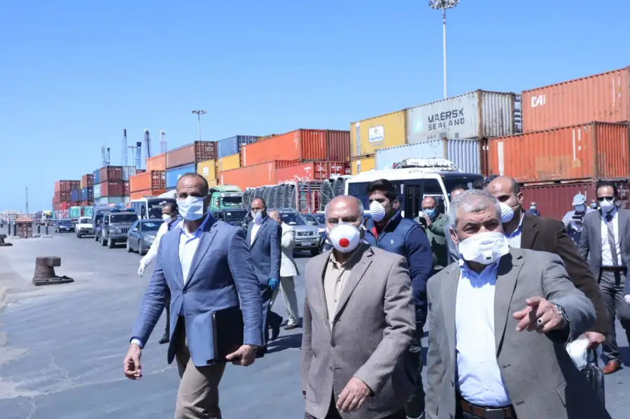 الوزير يتفقد معدلات تنفيذ مشروعات الطرق والكباري في 6 محافظات بالوجه البحري والدلتا