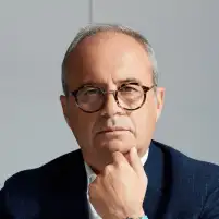 رسميا..تعيين كامبوس مستشارا رياضيا لـ سان جيرمان
