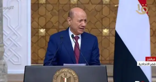 رئيس المجلس الرئاسي اليمني: مصر مهددة بالخطر حال انهيار ناقلة النفط صافر