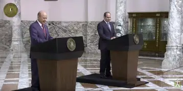رئيس المجلس الرئاسي اليمني: نتضامن مع حقوق مصر المائية