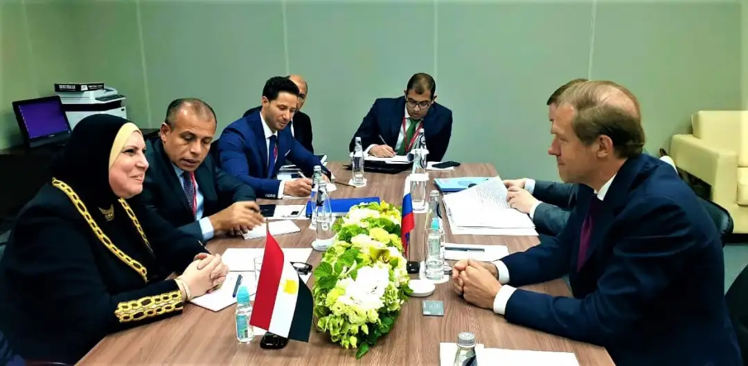 وزارة التجارة: شركة روسية تتقدم بمشروع لتدشين خط إنتاج عربات متنقلة