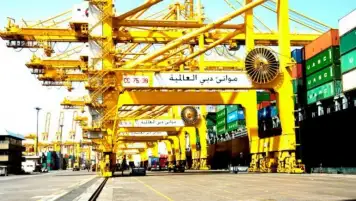 موانئ دبى توقع اتفاقية لإنشاء منطقة لوجستية بميناء جدة السعودى