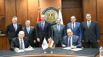 مذكرة تفاهم بين “إيجاس” و”شيفرون” لإسالة ونقل غاز شرق المتوسط عبر مصر