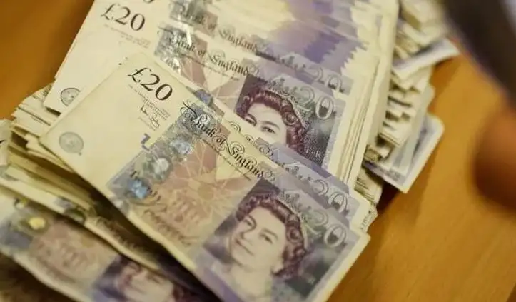 سعر الجنيه الإسترليني اليوم الخميس 23-6-2022 مقابل الجنيه