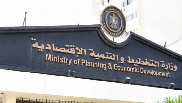 التخطيط: توجيه 3.3 تريليون جنيه للحماية الاجتماعية وخدمات الإسكان والنقل خلال 8 سنوات